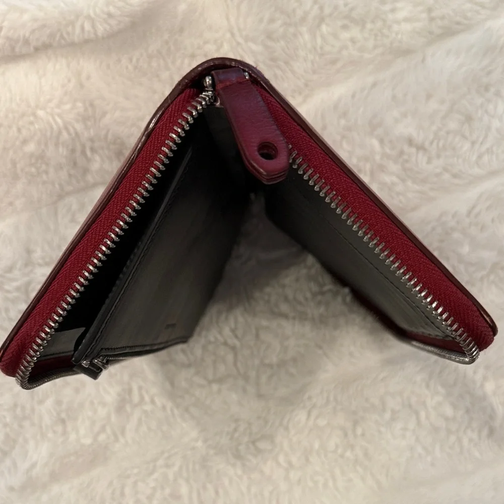 Burberry Large Organizer Wallet - Picture 5 of 8